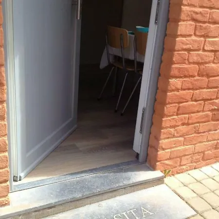 La Casita Semesterbostad De Panne